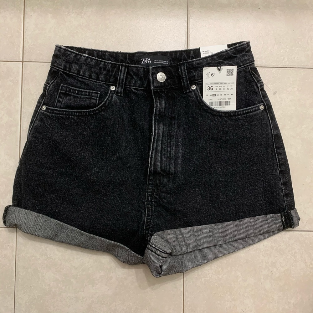 Mom fit short